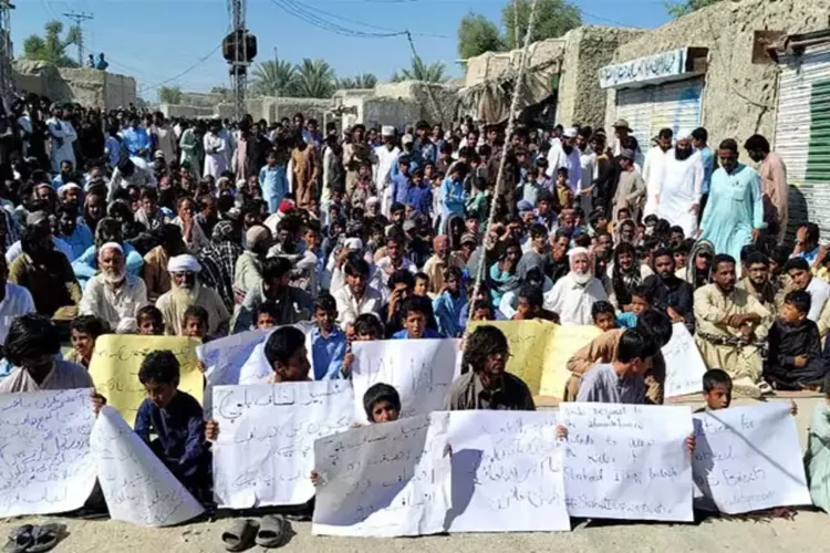 Protesters in Balochistan (file)