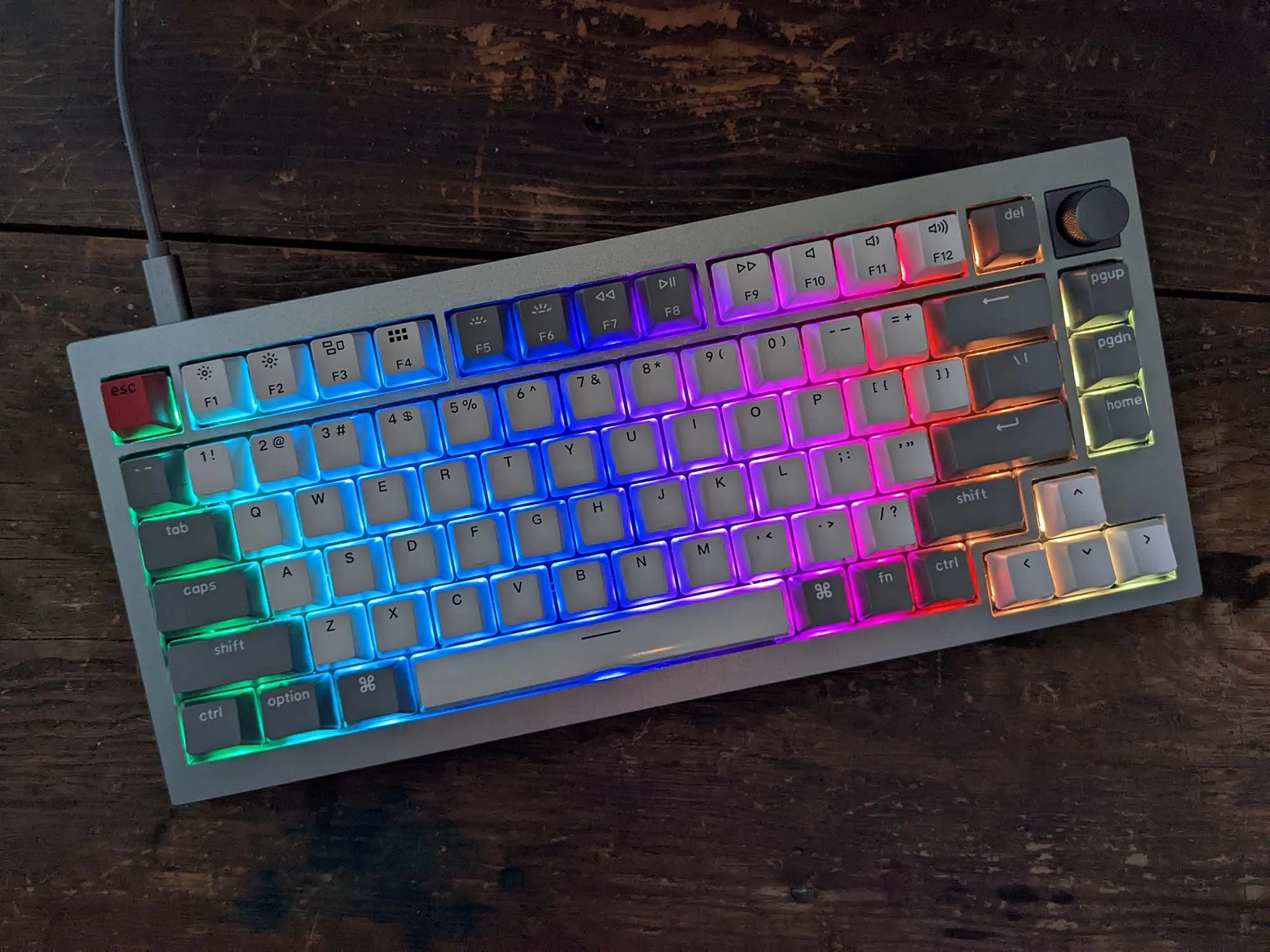 https://www.awazthevoice.in/upload/news/1754729105mechanical-keyboard-with-rbg.webp