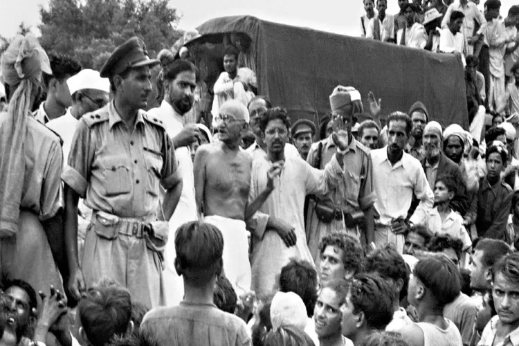 Mahatma Gandhi with refugees during partition (file)
