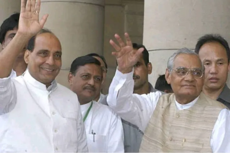 Defense Minister Rajnath Singh with former late PM Atal Bihari Vajpayee (file)