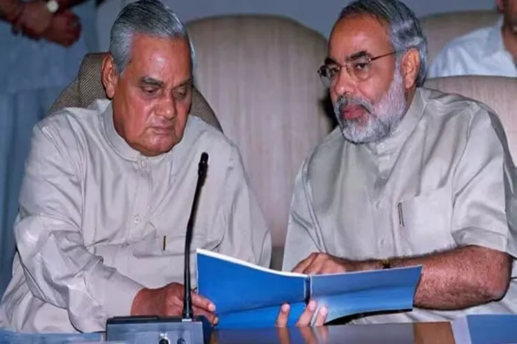 PM Modi with former late PM Atal Bihari Vajpayee (file)