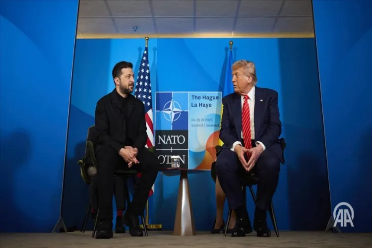 Ukrainian President Volodymyr Zelenskyy with US President Donald Trump (File)