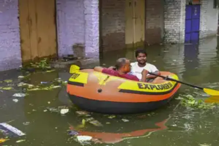 fLOODS IN vARANASI