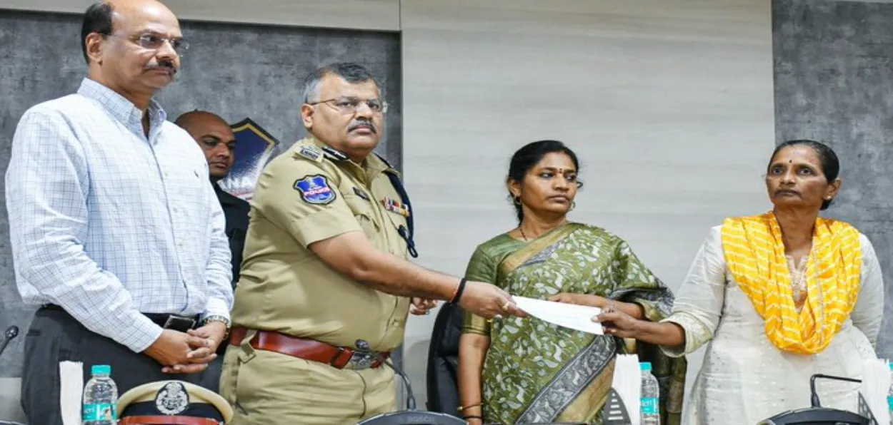 Senior Naxal leader and CPI(M) Politburo member Pothula Padmavathi alias Sujatha surrendering in Telangana on Saturday,