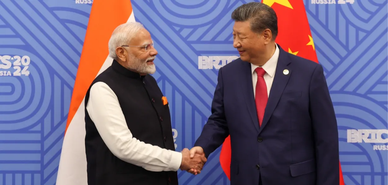 Prime Minister Narendra Modi and Chinese Premier Xi Jinping (File)