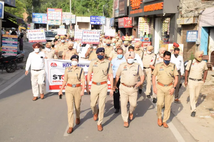 Police police taking out a march against drugs (file)
