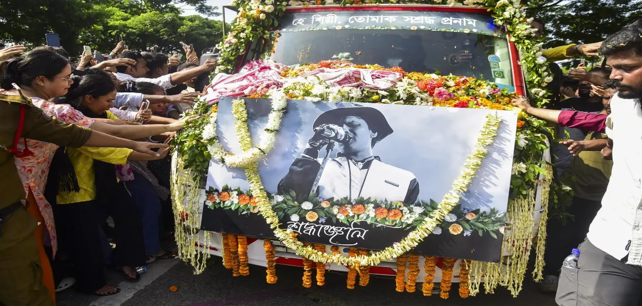 The carriage with Zubeen Garg's body