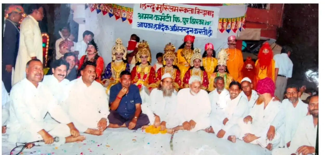 Ramlila committee members with key characters of the show 