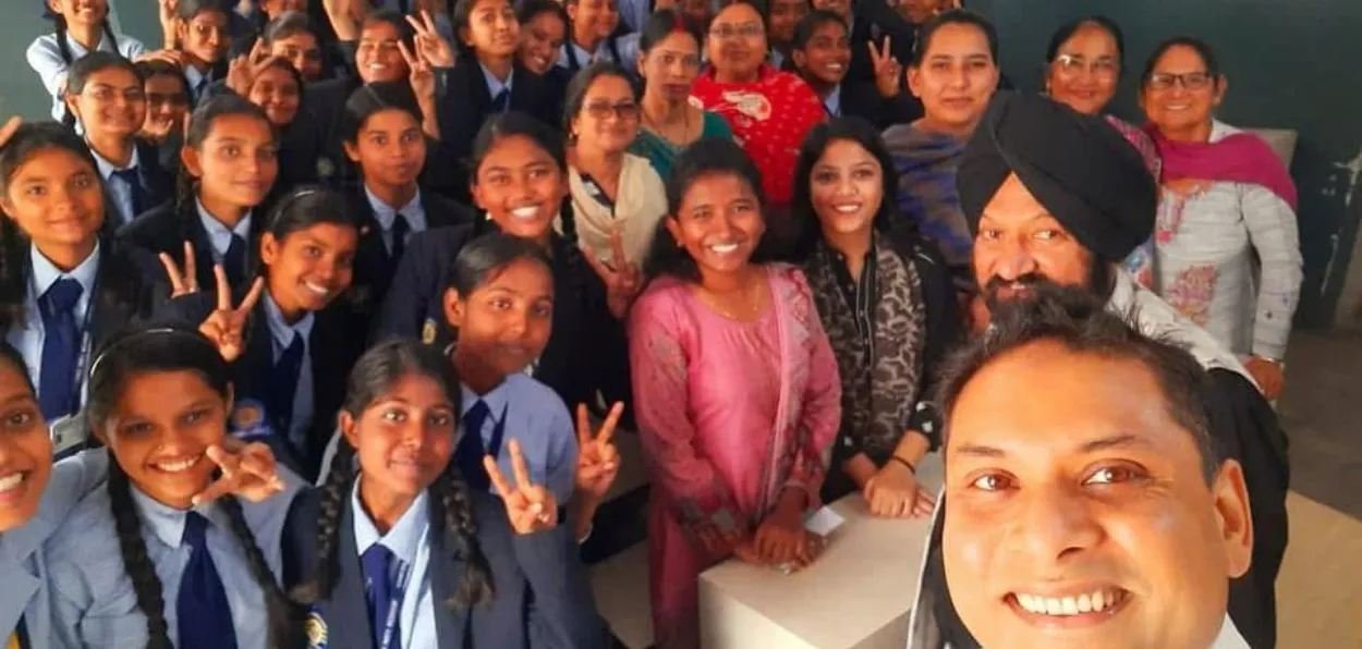 Owaiz Aslam, Founder, The India Pluralism Foundation with young men and women during a workshop