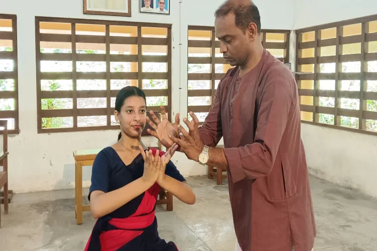 Sabri practicing Kathakali