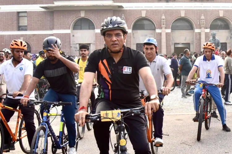  Health Mansukh Mandaviya leading the cyclists in the capital