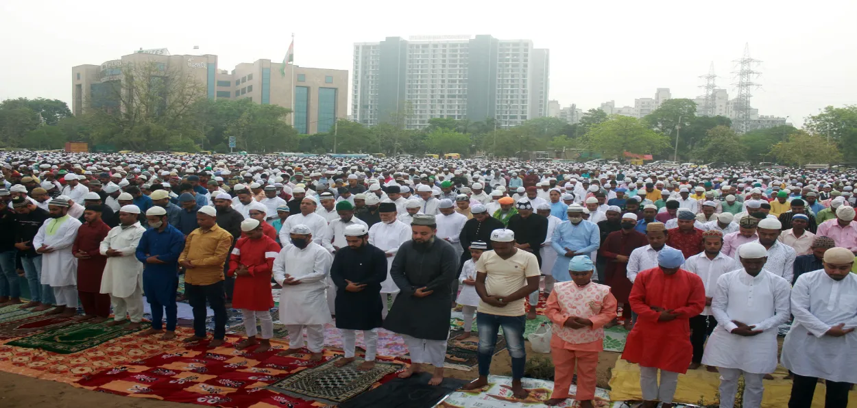 Muslims offering  Devotees offer namaz on the occasion of Eid-ul-Fitr in Gurugram, Haryana