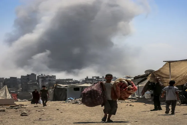 Locals fleeing Gaza