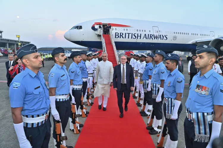 Governor of Maharashtra and Gujarat Acharya Devvrat, receiving British Prime Minister Keir Starmer in Mumbai