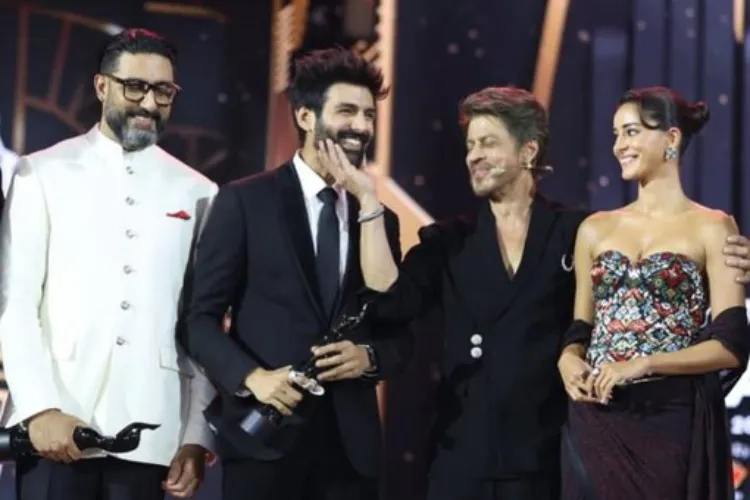 Abhisheek Bachchan and Kartik Aryan witrh Shah Rukh Khan 