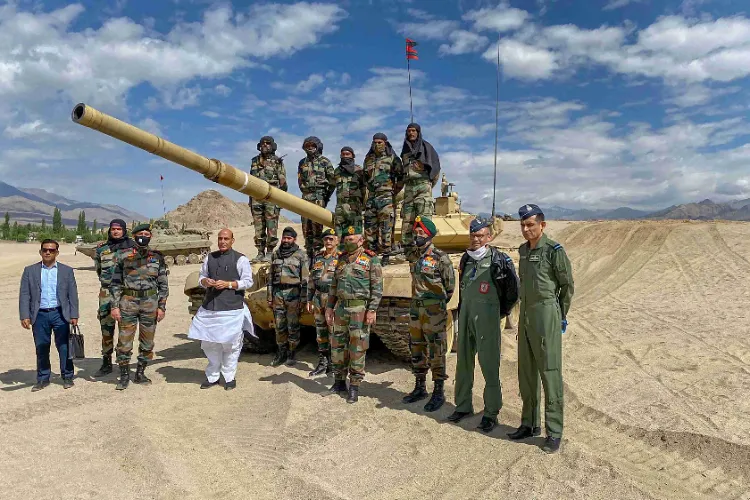 Defence Minister Rajnath Singh with Army in Leh