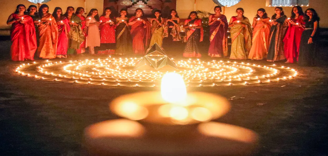 Diwali celebration in a Nagpur college