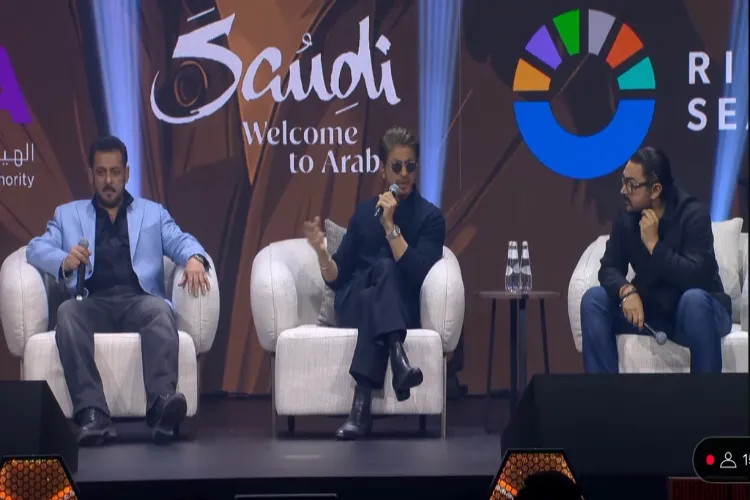Shah Rukh Khan, Salman Khan and Aamir Khan in Riyadhor Award (X IIFA)