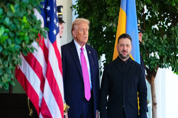 US President Donald Trump with Ukraine's President Volodomyr Zekenskyy