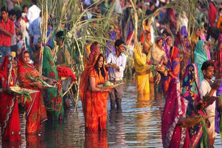 Women celebrating Chhath Puja (File)