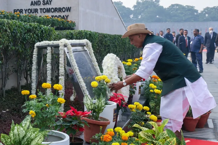Defence Minister Rajnath Singh paying tributes to Police at National Police Memorial in Delhi
