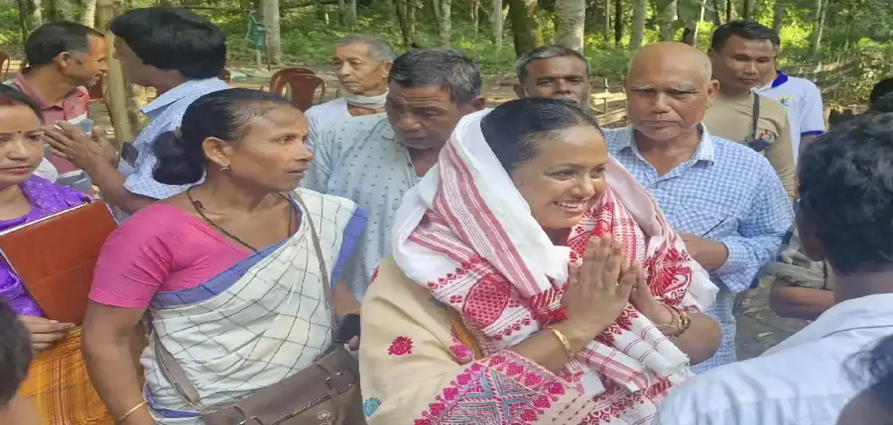 Begum Akhtara Ahmed during her election campaign