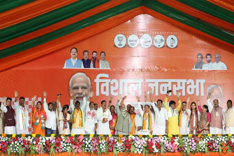 Prime Minister Narendra Modi at an election rally in Muzaffarpur, Bihar
