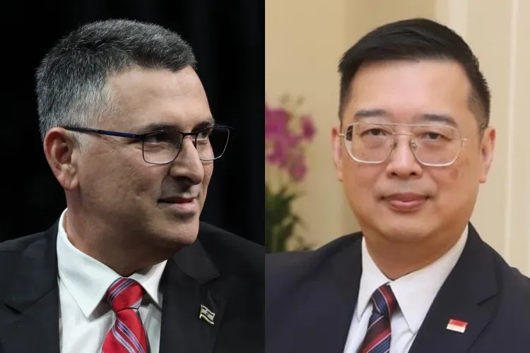 Israeli FM Gideon Saar and Singapore's High Commissioner to India, Simon Wong