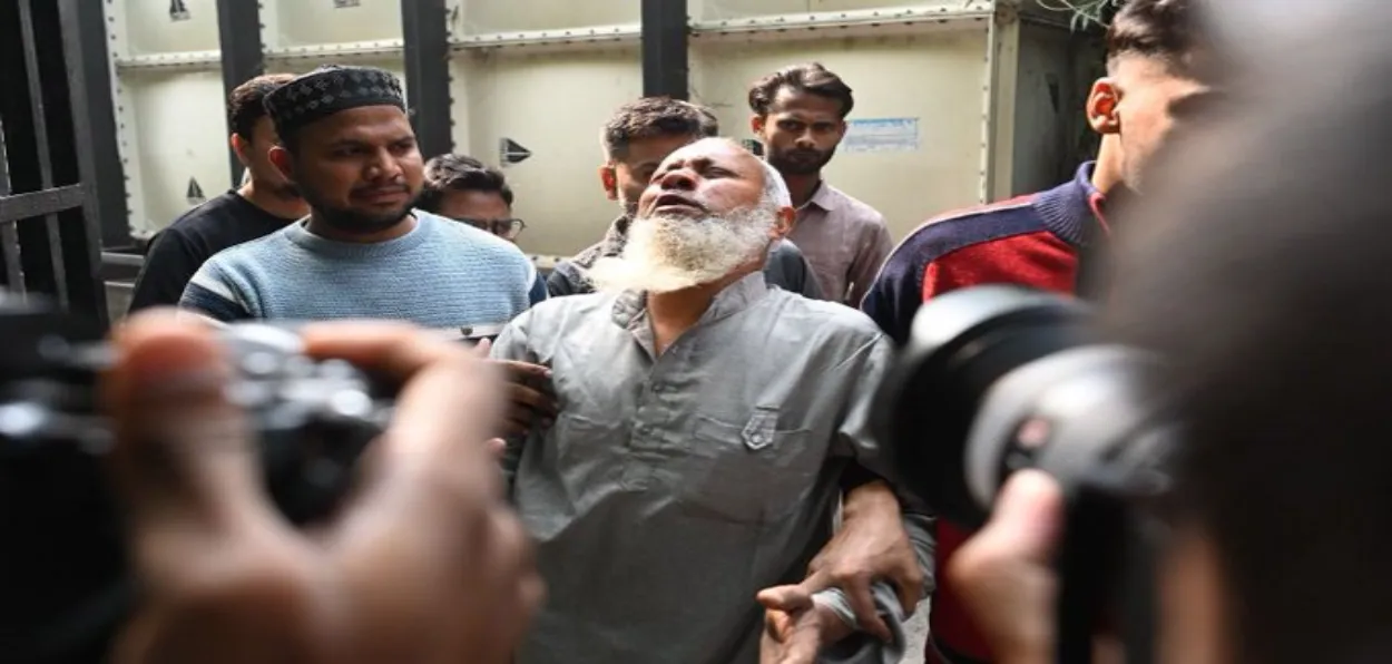 Father of Numan, a cosmetic seller, who died in the Red Fort blast outside the LNJP hospital, Delhi