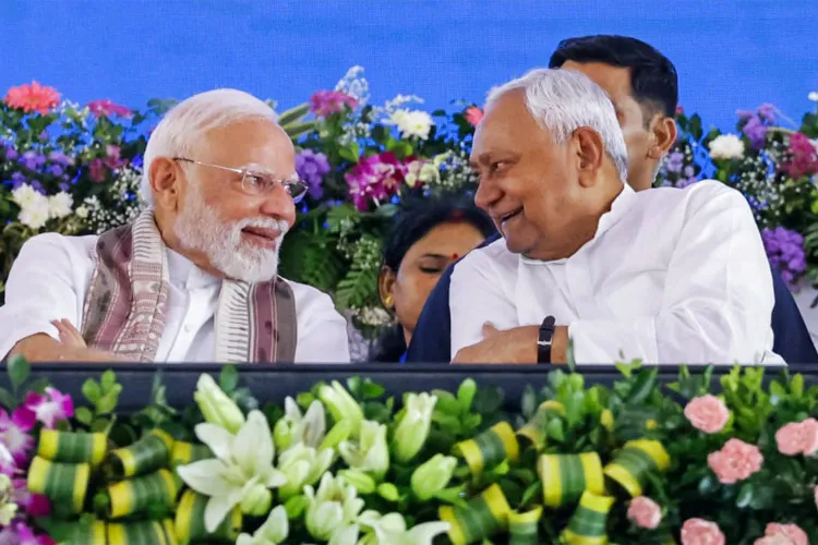 Prime Minister Narendra Modi with Nitish Kumar