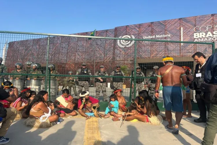 Munduruku Indigenous group on a sit-in at the venue of the UN Climate change conference in Beazil