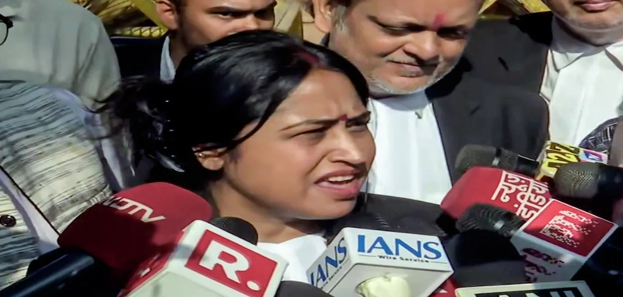Advocate Smriti Chaturvedi speaks to the media regarding legal aid counsel for the Amir Rashid Ali terror blast case, in New Delhi 