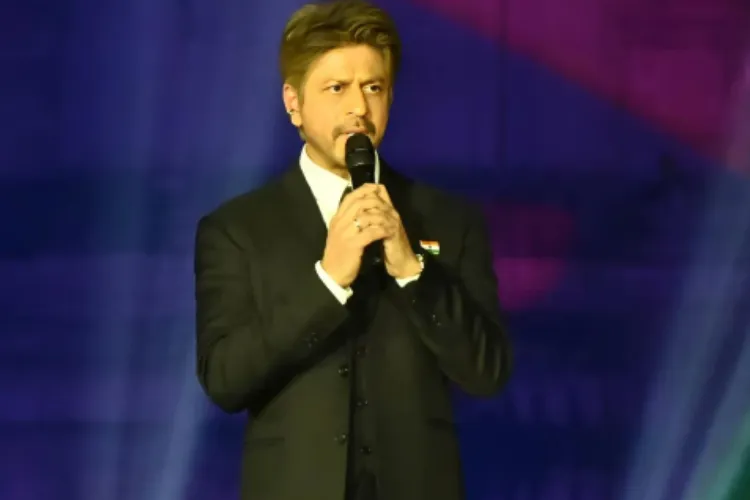 Shah Rukh Khan speaking at the Global Peace Awards function in Mumbai