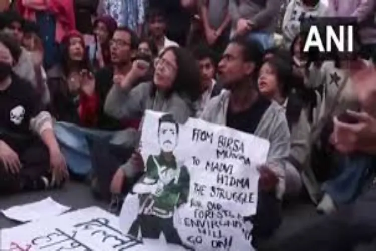 Protest against pollution in Delhi