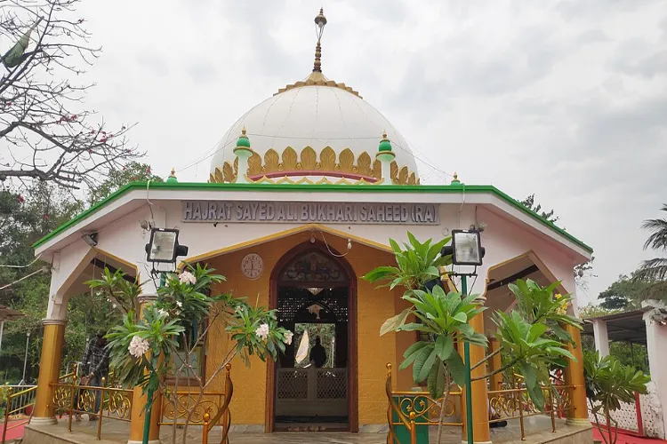 Hazrat Sayeed Ali Saheed Bukhari (Vikimedia commons)