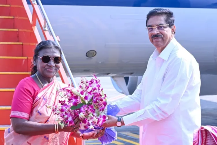 Odisha Governor Kambhampati welcoming President Droupadi Murmu