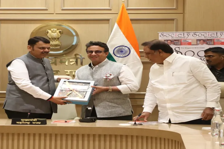 CM Fadnavis, Ashok Dhamankar unveil Society Achievers cover featuring Ashish Shelar