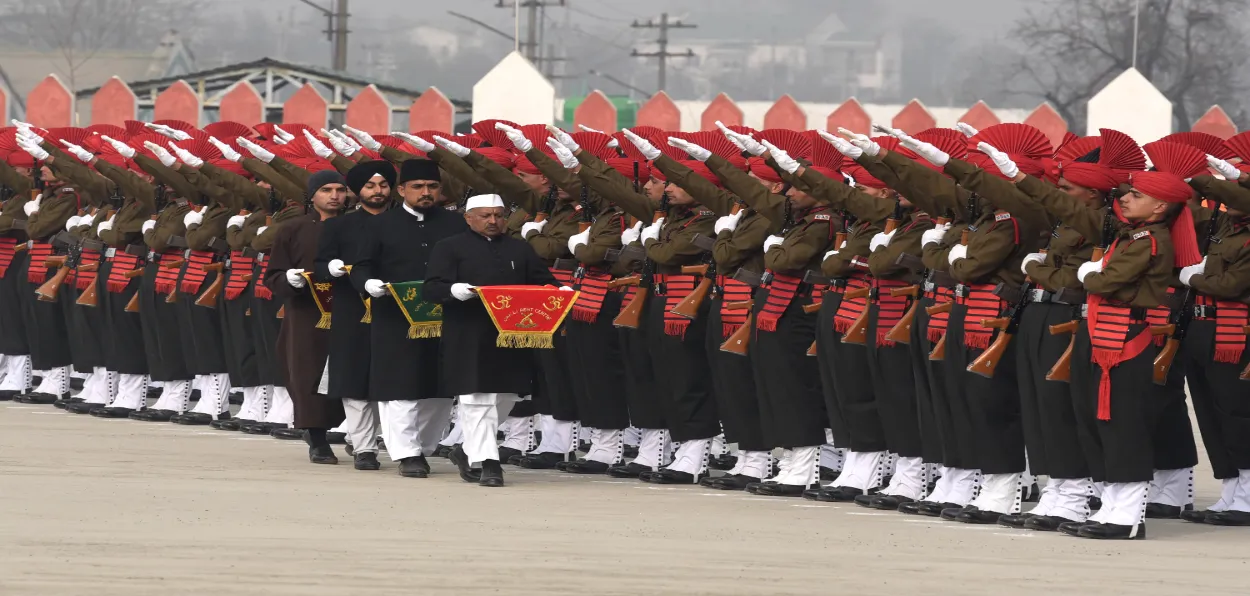 Agnveers of JAKLI taking pledge on Gita, Quran, Bible and Guru Granth Sahib at JKLI Passing out parade