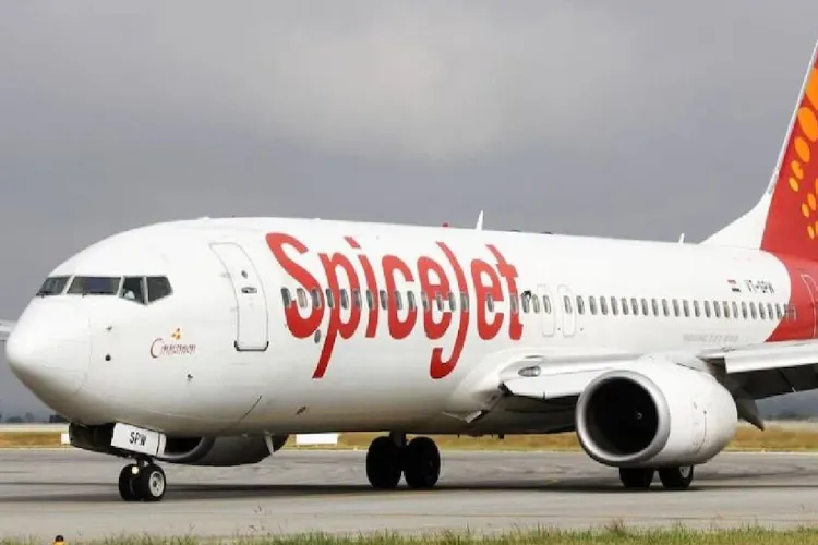 Spicejet airplane