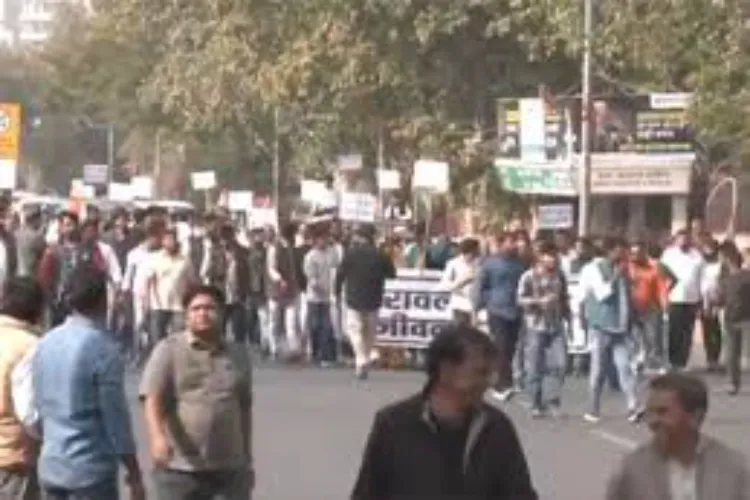 Congress staged protests in Jaipur against the Supreme Court's recent order accepting a revised definition of the Aravalli mountain range