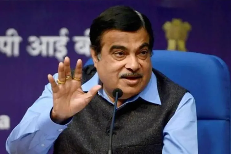 Gadkari links 40% of Delhi pollution to transport