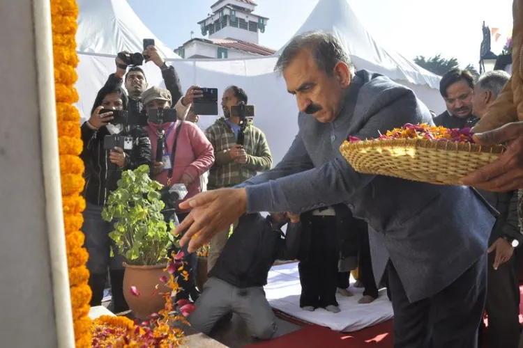 Himachal Pradesh CM pay tributes to Atal Bihari Vajpayee