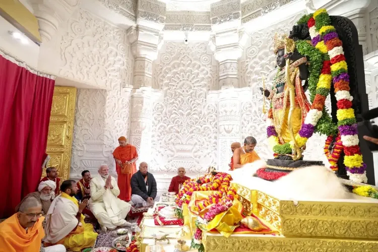 PM Narendra Modi offering prayer at Ram Mandir