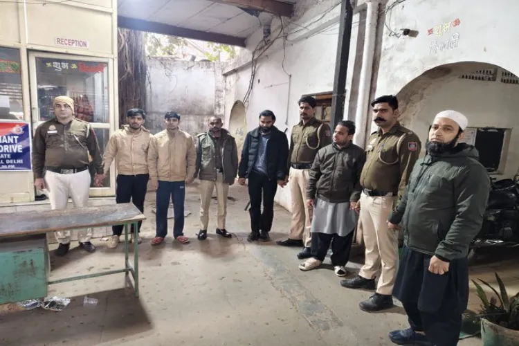 Five accused in stone pelting case with Delhi Police