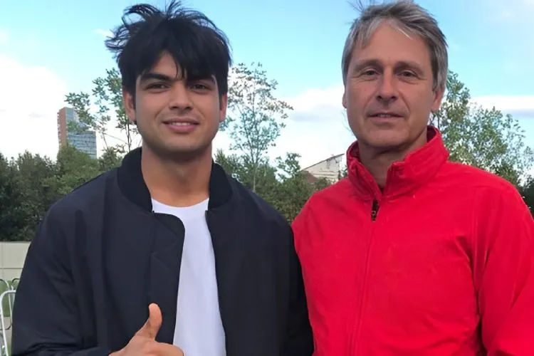 Olympic champion Neeraj Chopra and legendary Czech javelin thrower Jan Zelezny 