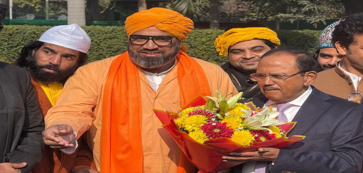 NDA Ajit Doval with Syed Naseruddin Chishty and other leaders of the AISSC