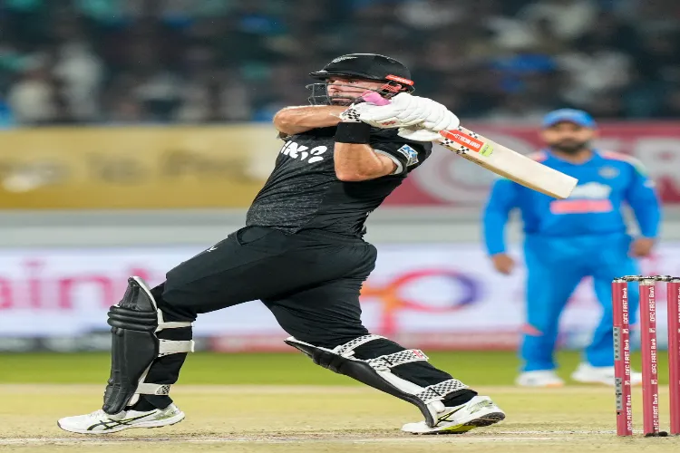 New Zealand batter Daryl Mitchell