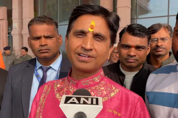 Renowned poet Kumar Vishwas 