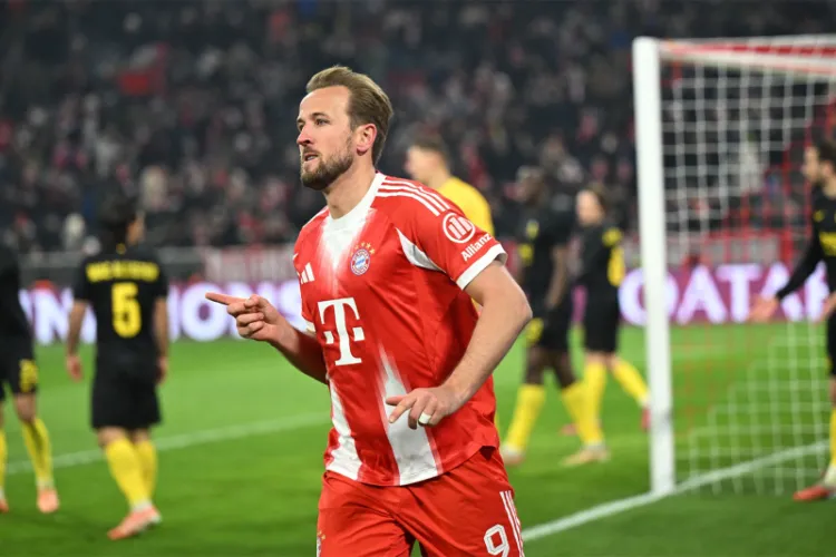 Champions League: Harry brace lifts Bayern to second