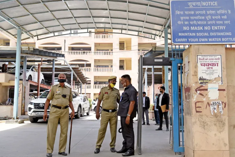 Court orders FIR over illegal detention, SHO challenged